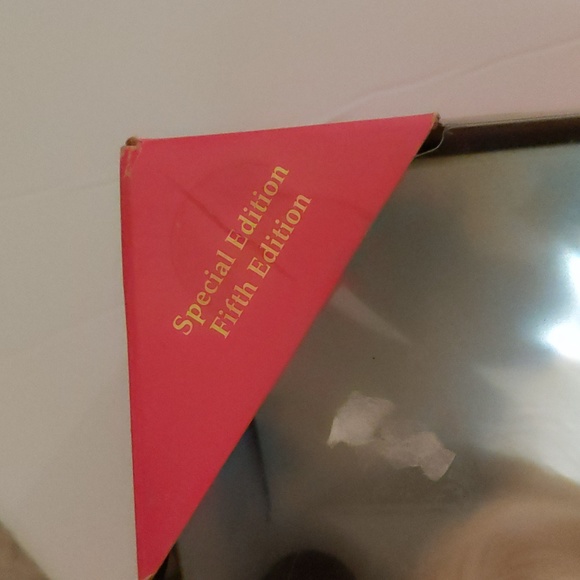 Barbie Exclusive Disne Fun Doll - Picture 8 of 8